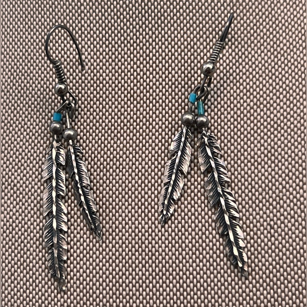 ❤️ Navajo Native American Sterling double Feather Dangle Earrings